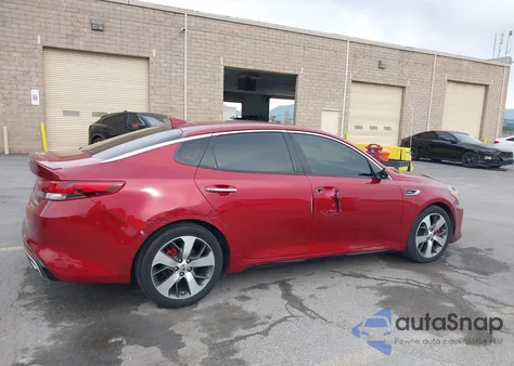 2017 Kia Optima Sx Turbo z USA, uszkodzony, nr VIN 5XXGW4L24HG159311